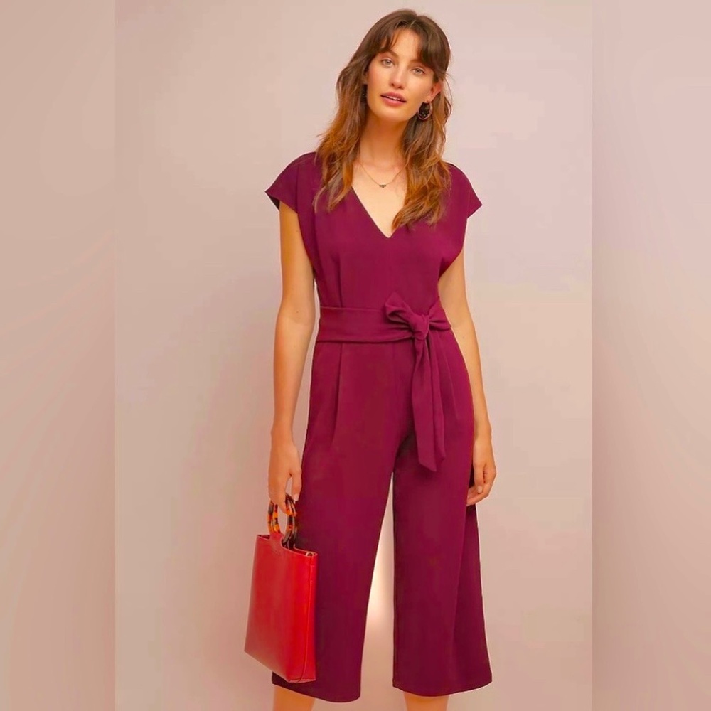 Anthropologie Wide-Leg Tie Front  V- neck Jumpsuit. Burgundy Red. Size: M